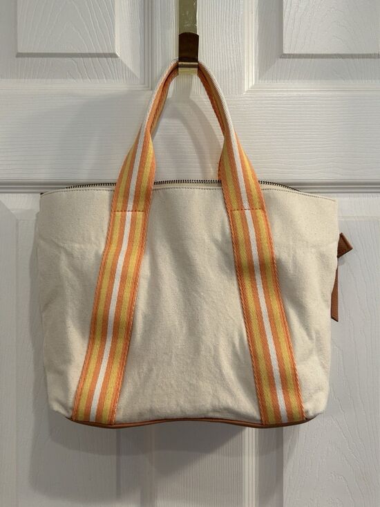 Universal Thread Handbags - Orange Fall Collegiate style Universal thread small tote bag